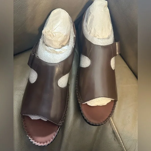 NIB Naturalizer Women's Dark Brown Open-Toe Sandals - Picture 1 of 7